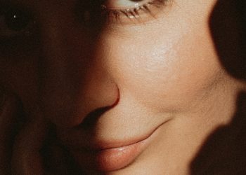 lighten dark lips naturally