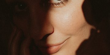 lighten dark lips naturally